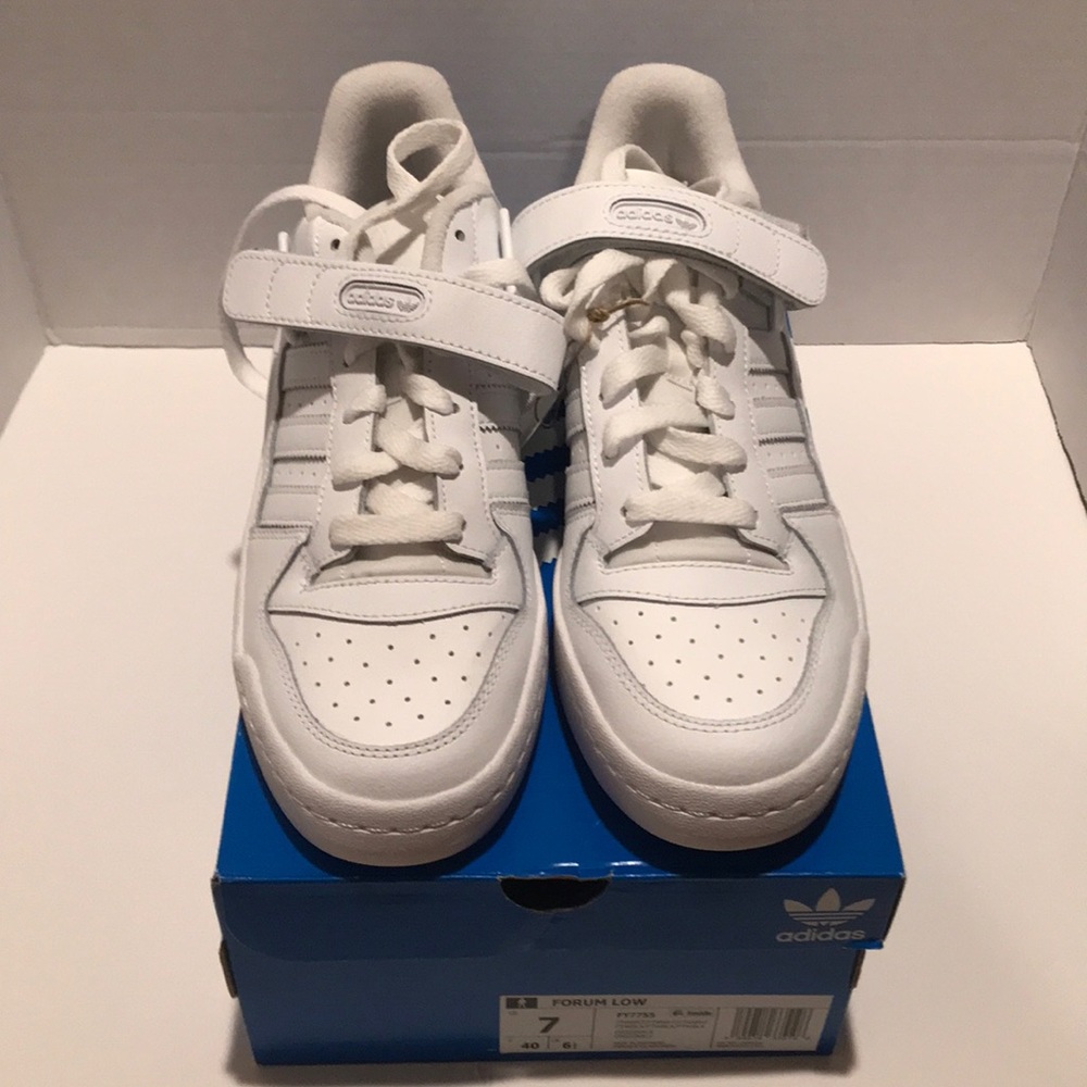 Adidas white Forum Low